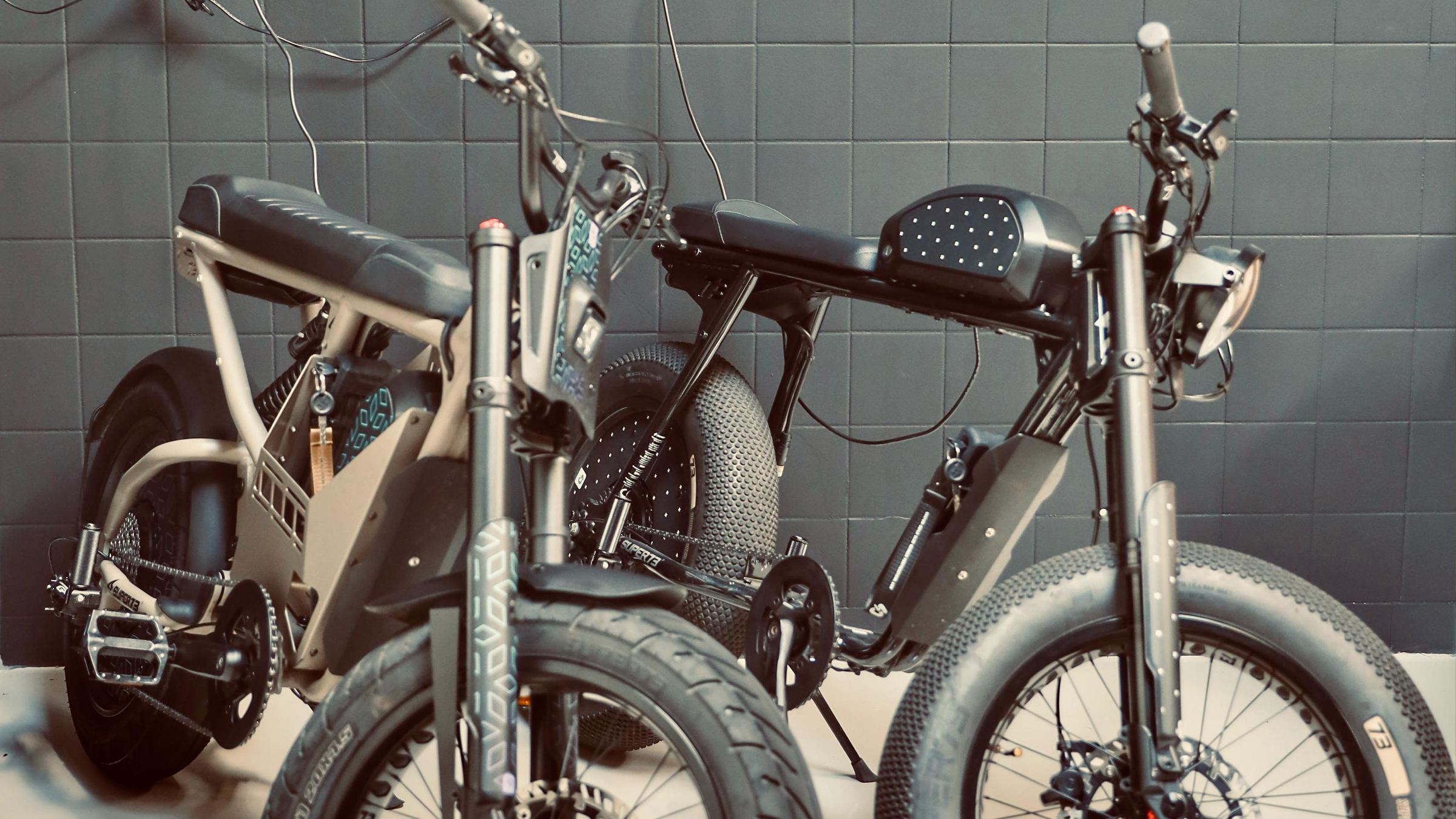 Forty Customs Light Bar and Faceplate combi